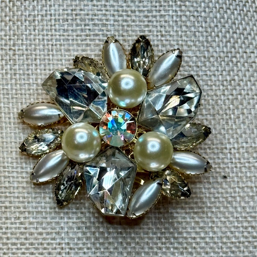 Vintage Judy Lee Floral Brooch Aurora Borealis Crystal and Faux Pearl